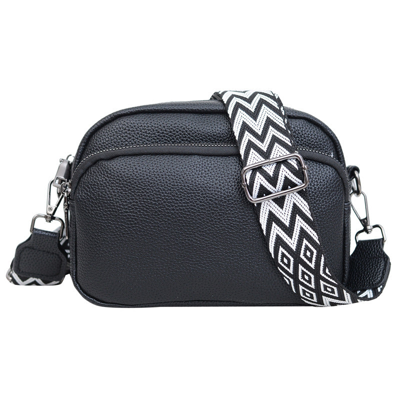 Small trendy shoulder bag