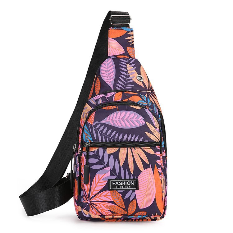 Brusttasche mit tropischem Print