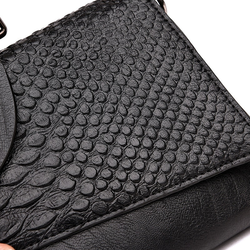 Strukturierte Abend-Clutch